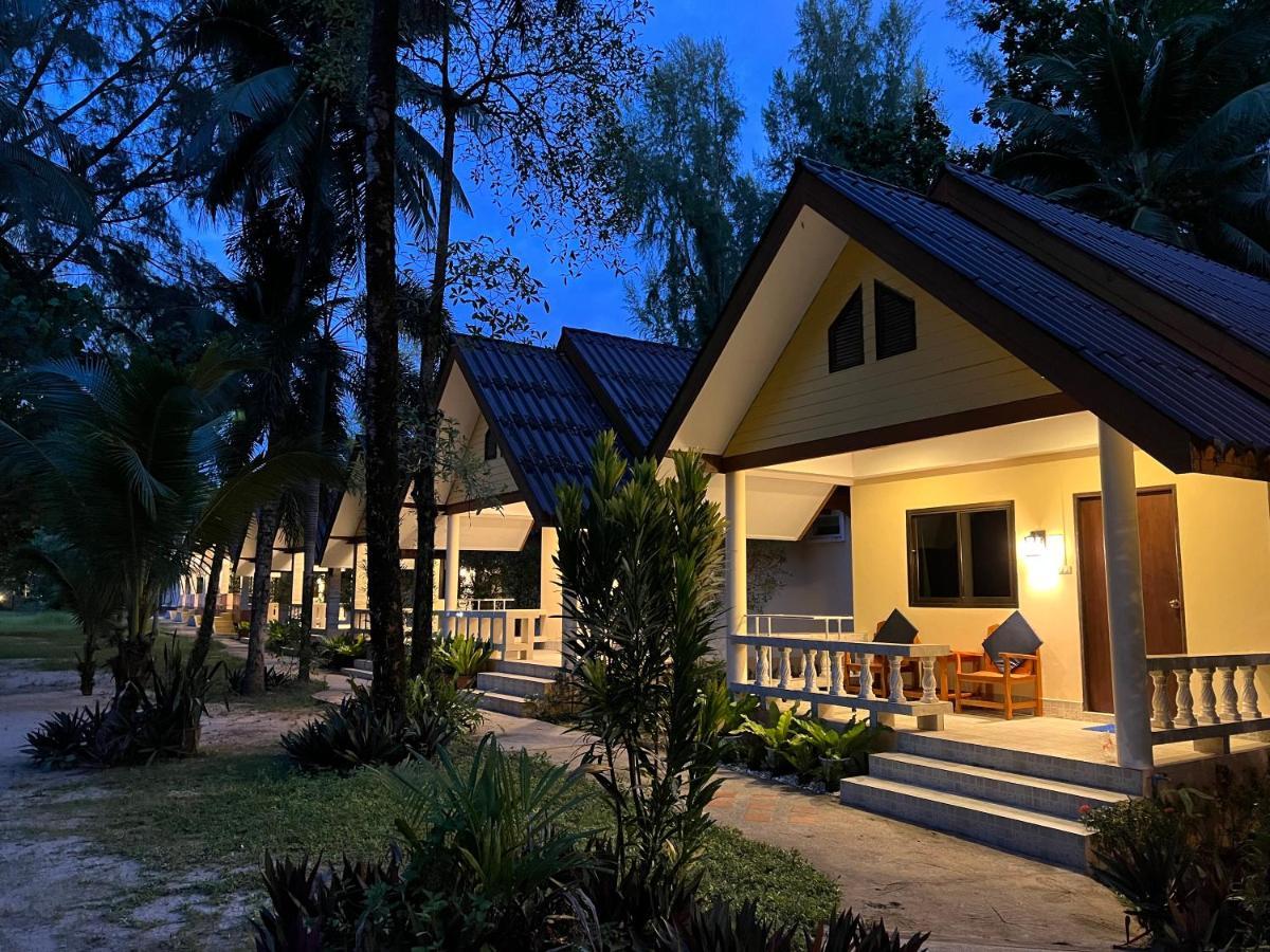 Ao Thong Beach Resort บางสัก ภายนอก รูปภาพ