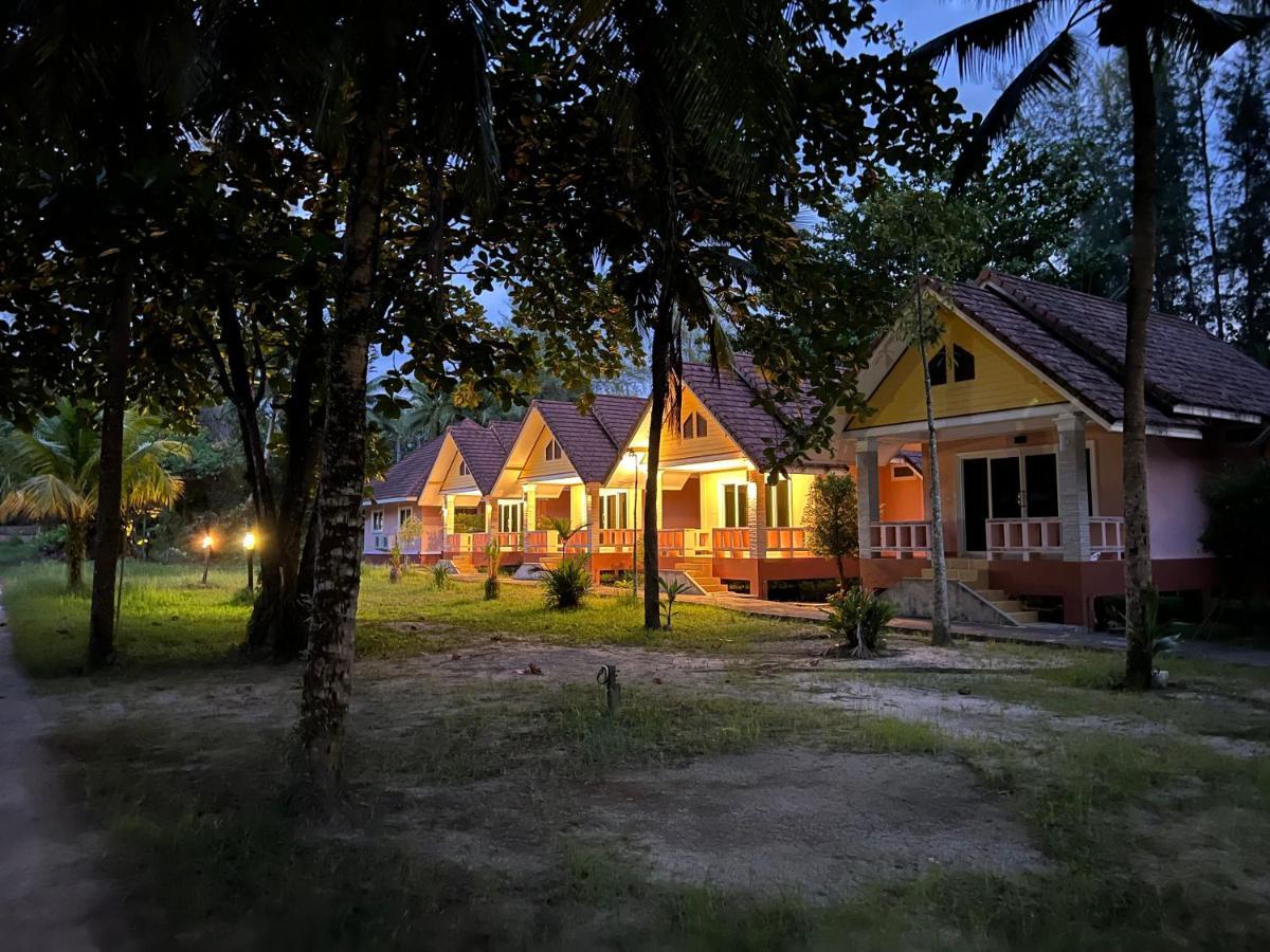 Ao Thong Beach Resort บางสัก ภายนอก รูปภาพ