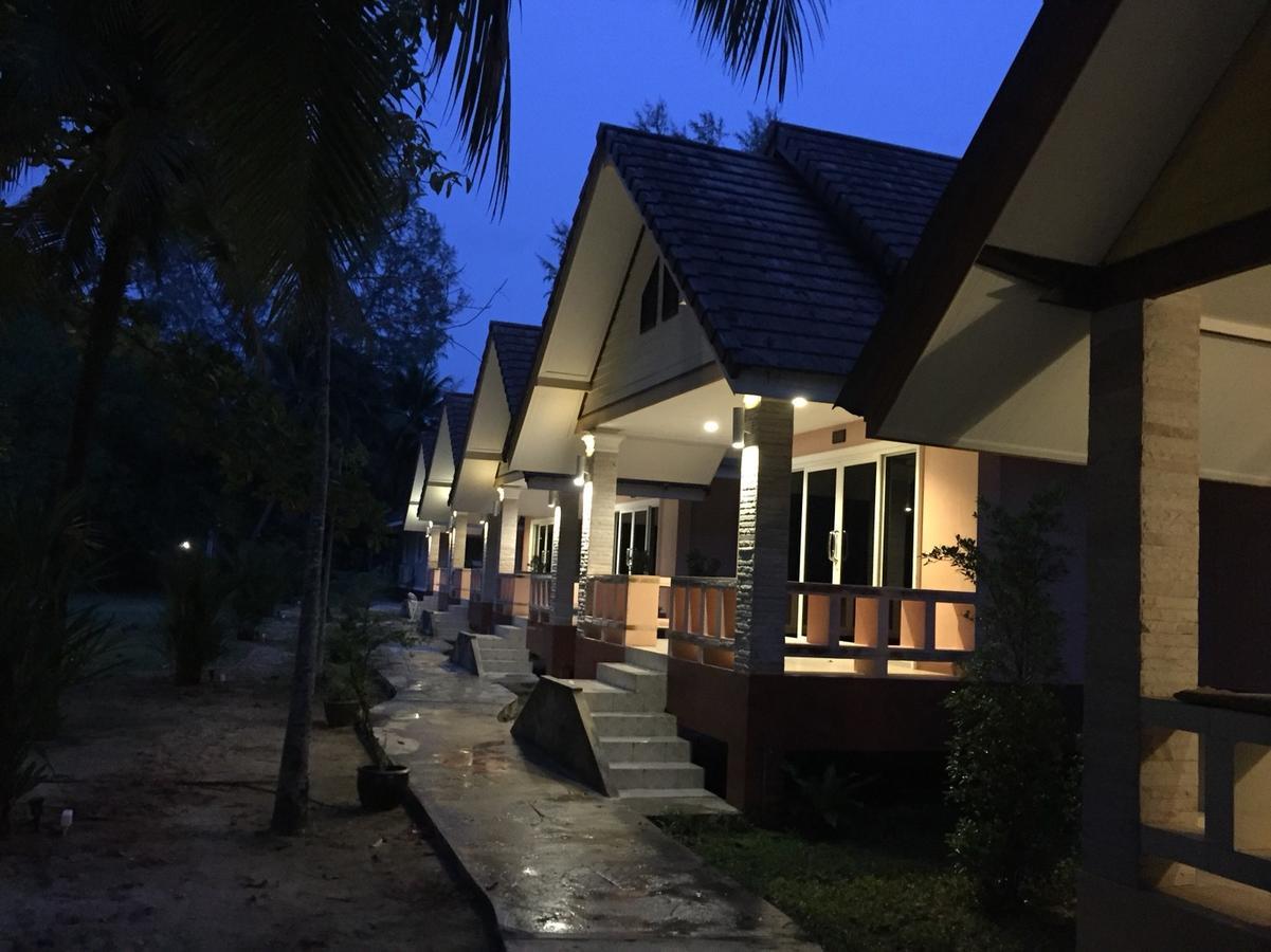 Ao Thong Beach Resort บางสัก ภายนอก รูปภาพ
